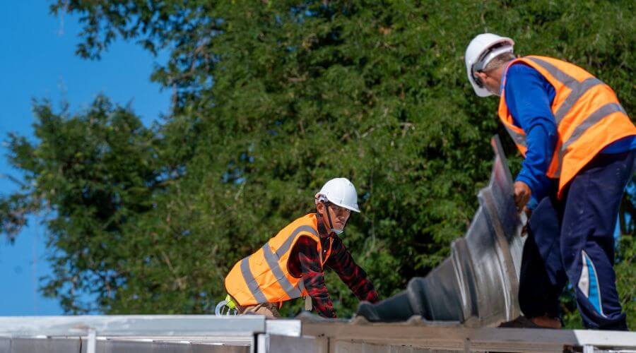 Professional residential roofers in Kindred, ND